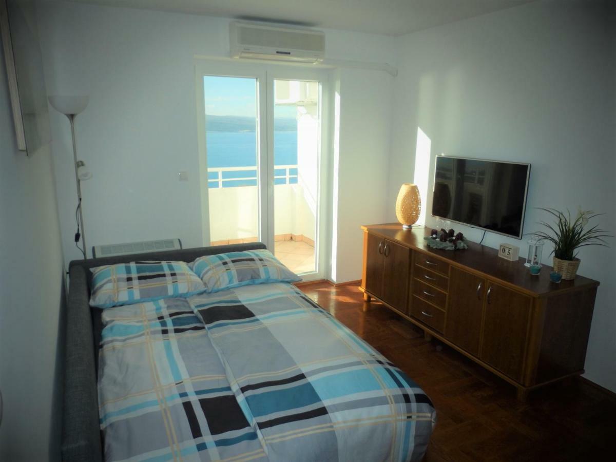 Aspectus Apartment *